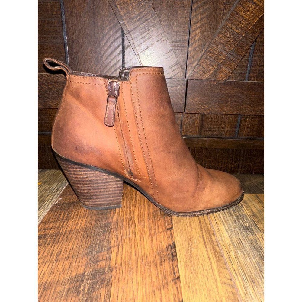 Cole Haan Grand.os D42185 Chesney Brown Shoes Zip Heel Ankle Boots Size 7B - Picture 4 of 9